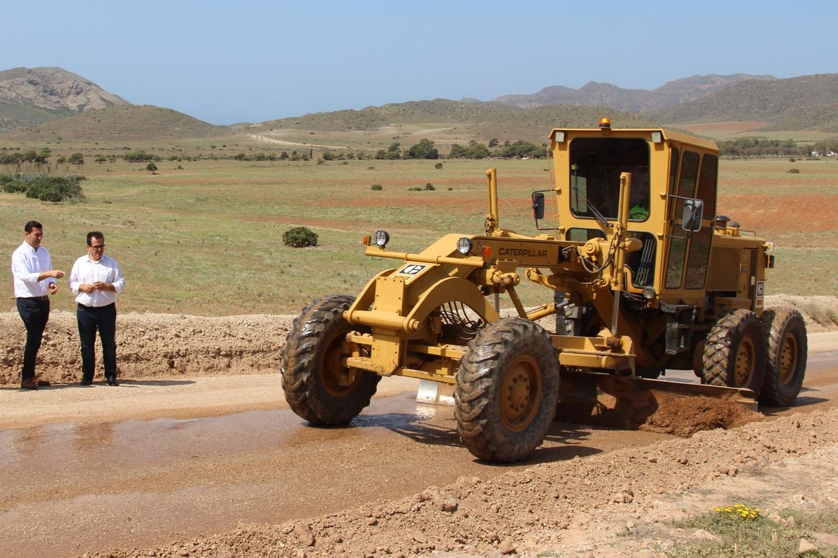 Mejora de caminos en San José