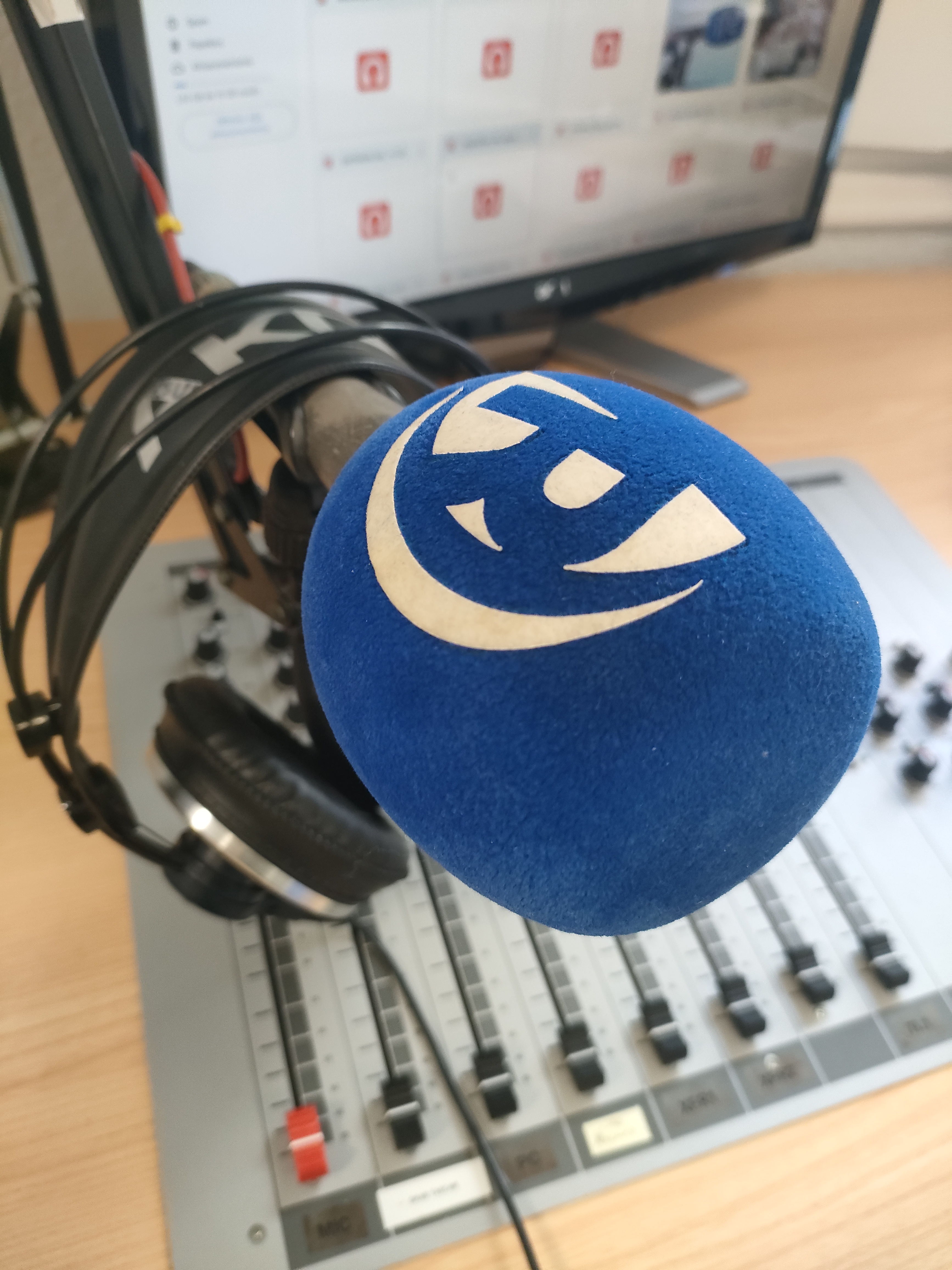 foto micro Dipalme Radio