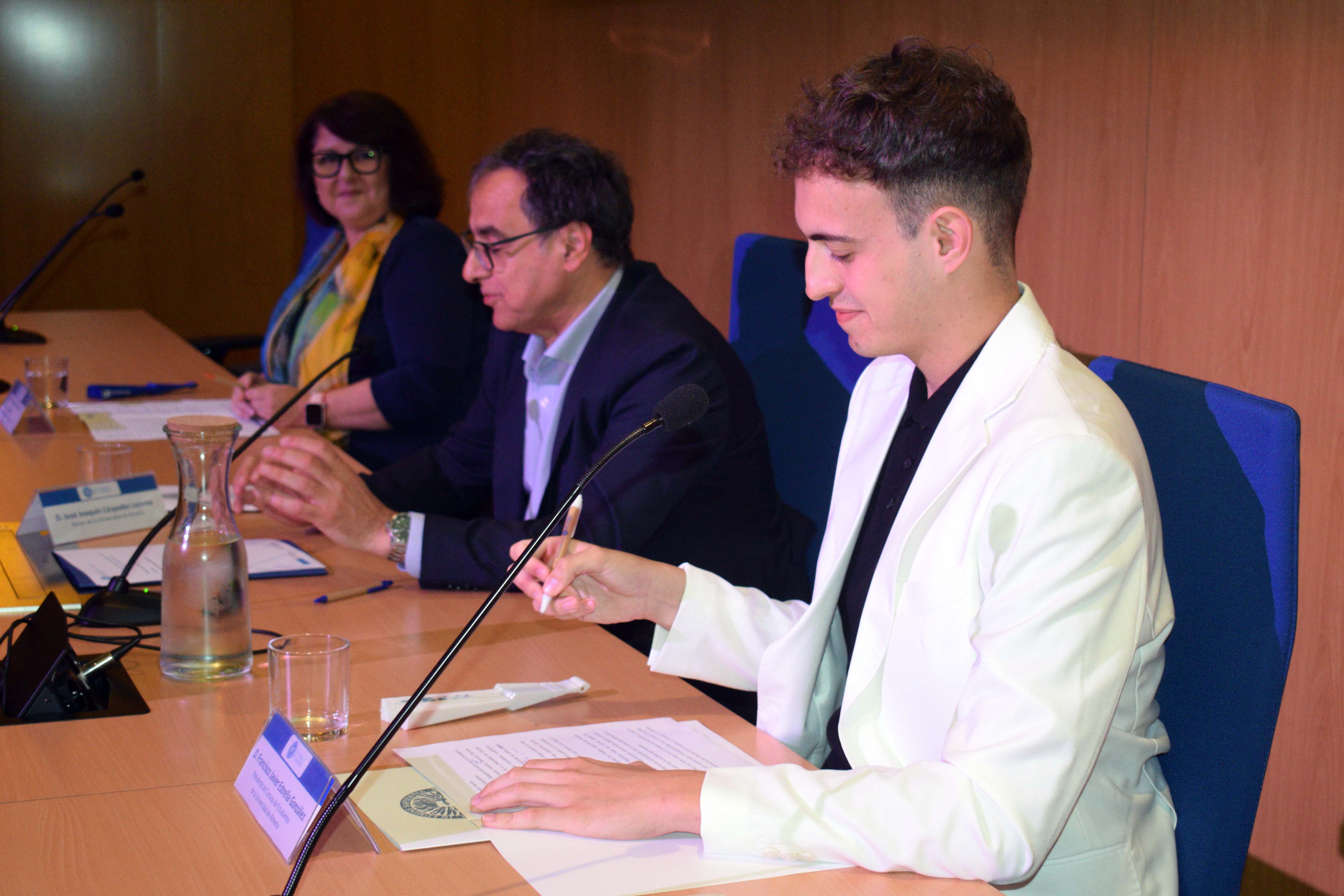 JAvier estrella consejo estudiantes