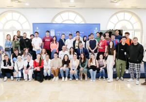 Alumnado de El Ejido en la Diputación. 